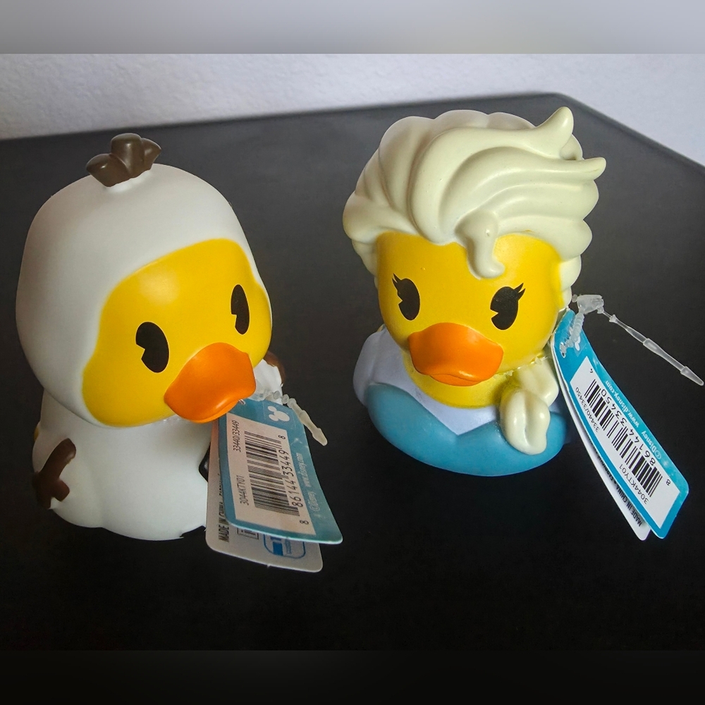 NWT Official Disney Frozen Rubber Ducks, Elsa And Olaf